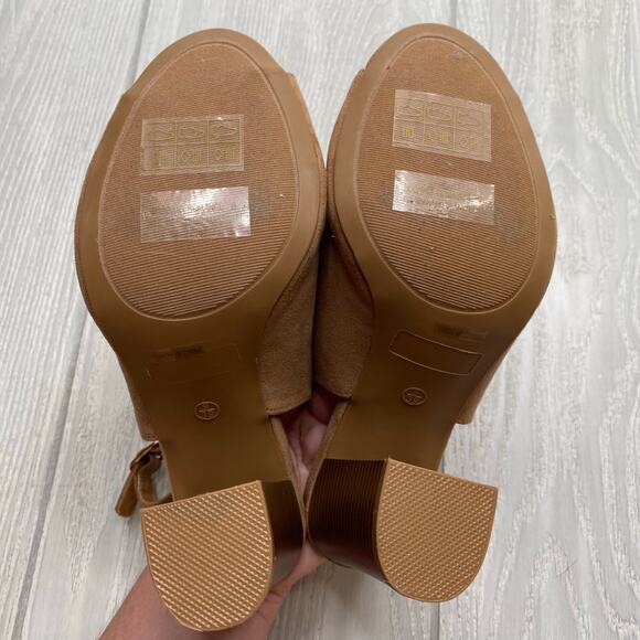 Lulus Women's Budding Romance Tan Stacked Heel Peep Toe Heels Size 9 - Picture 5 of 11